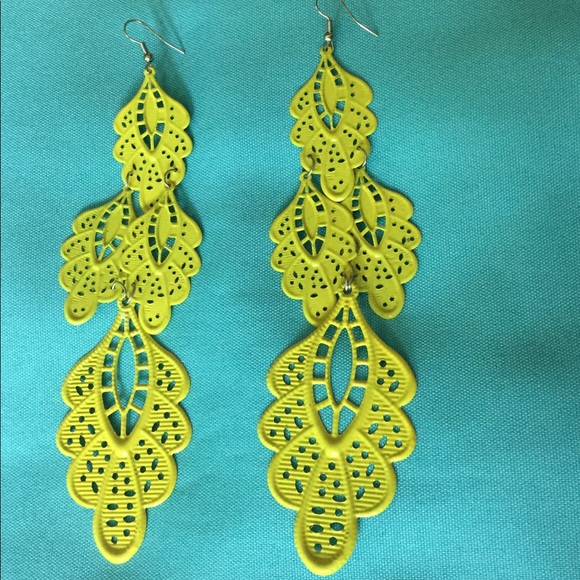 Fashion Jewelry Jewelry - FASHION JEWELRY WOMEN DANGLE EARRINGS💛YELLOW💛OS